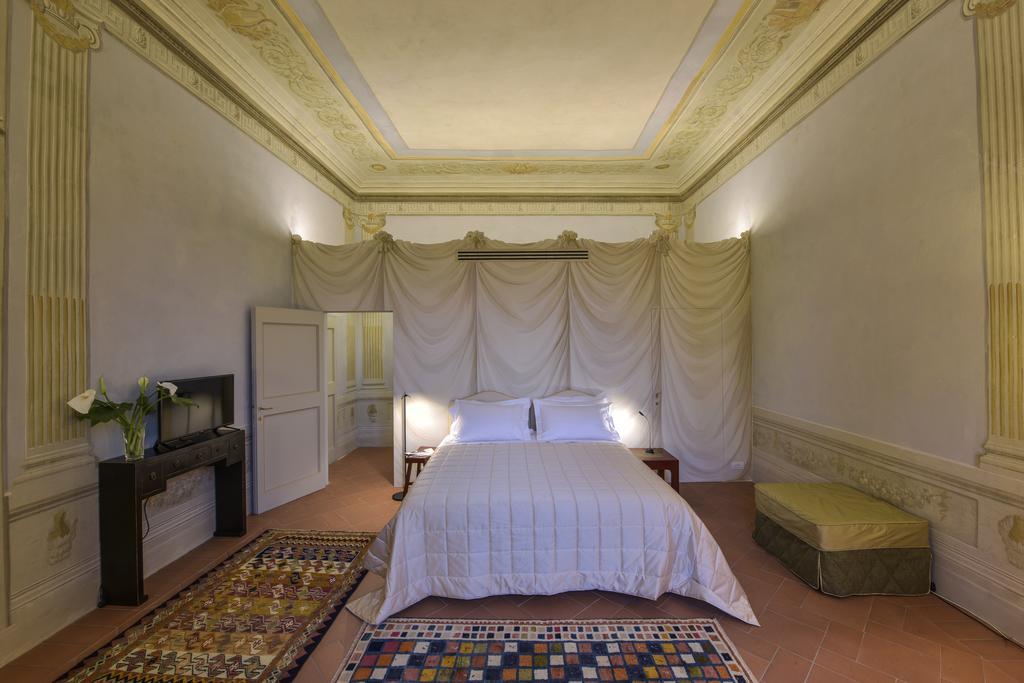 Torre Dei Lari Residenza D'Epoca Bed and Breakfast Φλωρεντία Δωμάτιο φωτογραφία