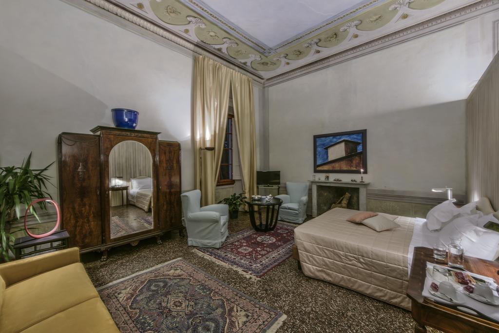 Torre Dei Lari Residenza D'Epoca Bed and Breakfast Φλωρεντία Εξωτερικό φωτογραφία