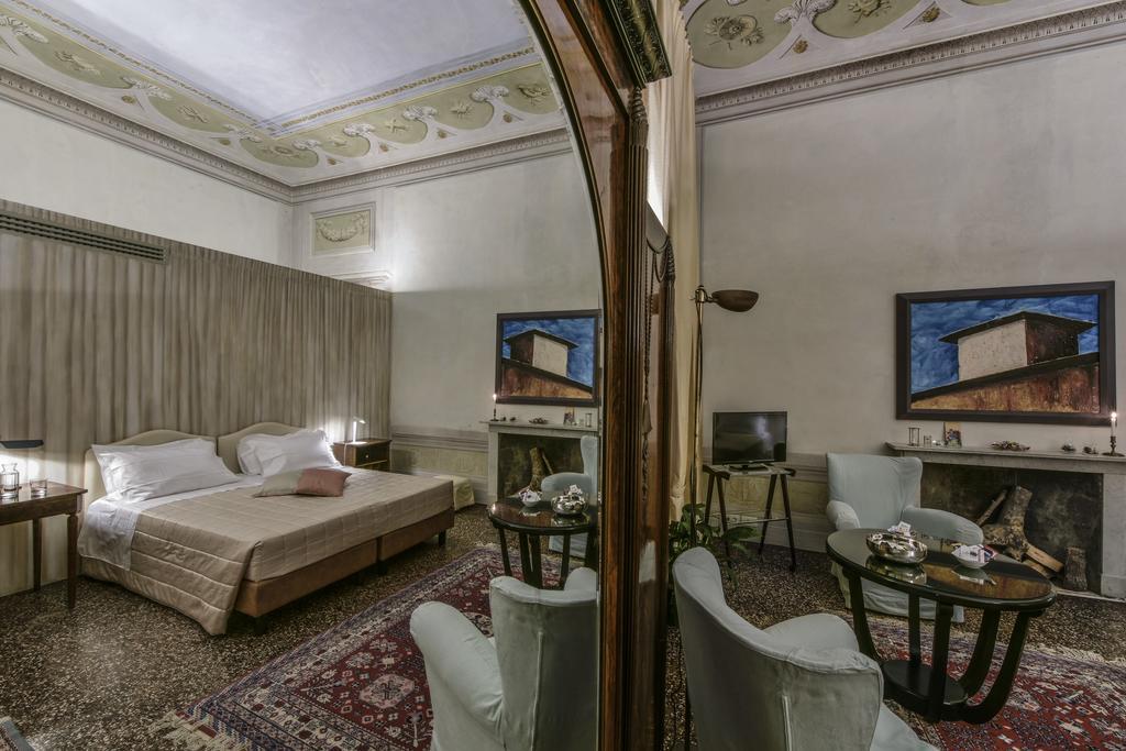 Torre Dei Lari Residenza D'Epoca Bed and Breakfast Φλωρεντία Εξωτερικό φωτογραφία